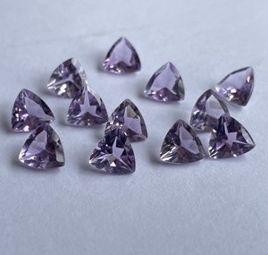 Trillón de amatista Rosa natural cortado facetado 3mm de calidad superior-Trillón de amatista Rosa piedra preciosa suelta de calidad superior - Product Image 1