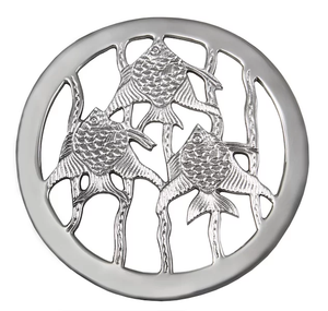 Salvamanteles de aluminio redondo de aspecto simple y elegante con diseño de pescado para sartenes calientes Decoraciones de mesa de cocina y comedor a bajo costo - Product Image 1