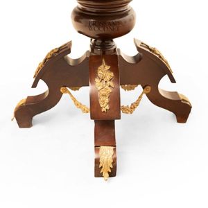 Table d'entrée octogonale classique de luxe en laiton et en bois - Product Image 4