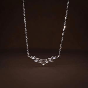 Collier pendentif en diamant de laboratoire de coupe marquise certifié IGI de luxe avec or 14 carats, bijoux minimalistes en diamant de laboratoire à bas prix - Product Image 4