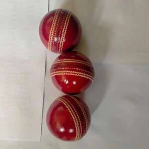 Boule dure en cuir durable professionnelle pour le cricket et le jeu de match - Product Image 3