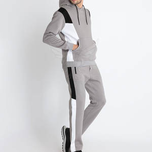 Survêtement pour homme performant avec tissu léger et doux et design respirant pour les activités de plein air - Product Image 4