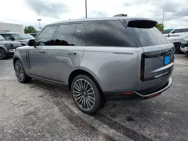 2024 Land Rover Range Rover P400 SE Turbo Engine AWD Drive Dark Interior Leather Seats Sport Model