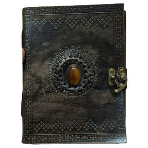 Diario de Cuero de Terracota Hecho a Mano de Lujo, Cubierta Grabada a Mano, Páginas Impresas en Grabado, Hecho de Cuero de Cabra y Oveja, Totalmente Reciclado - Product Image 1