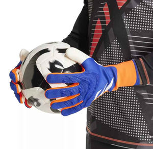 Nouveaux gants de gardien de but de football sportifs, taille personnalisée 6, latex super doux, protection des doigts, gants d'entraînement pour gardien de but pour hommes - Product Image 2