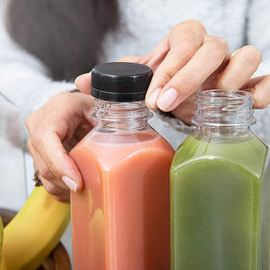 Bouteilles carrées jetables en PET de 16 oz, sans BPA, de qualité alimentaire, pour jus et lait, avec bouchons à vis anti-effraction noirs sérigraphiés et pailles, lot de 12 - Product Image 4