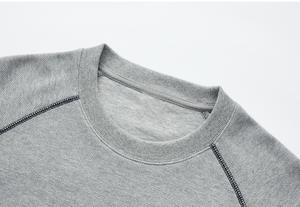 Camisa POLO de alta calidad para hombre Logotipo OEM personalizable Diseño sólido liso Manga corta Tallas grandes Característica de calor Logotipo personalizable - Product Image 4