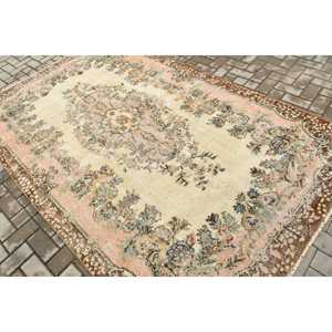 พรมวินเทจตุรกี ขนาด 5.5x8.8 ฟุต (168x269 ซม.) สีน้ำตาลขอบชมพู - Product Image 4