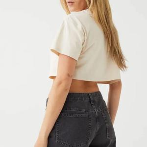 Tops courts d'été pour femmes 100% personnalisables, logo personnalisé disponible, impression personnalisée, polyester et coton respirant et écologique - Product Image 5