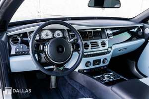 Rolls-Royce Wraith RWD 2020 d'occasion, incroyablement parfait, faible kilométrage, en stock, proposé à un prix fantastique - Product Image 3