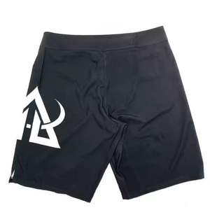 กางเกงขาสั้นผู้ชายน้ำหนักเบาเป็นมิตรกับสิ่งแวดล้อม MMA สำหรับออกกำลังกายในยิมกางเกงขาสั้นผ้าโพลีเอสเตอร์สีพื้นสไตล์ฮิปฮอป - Product Image 1