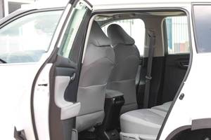 SUV hybride 4x4 Toyota Highlander XLE 2.5 A25A-FXS 2024 blanc platine, certifié neuf, zéro kilomètre/km/h et d'une propreté exceptionnelle - Product Image 4