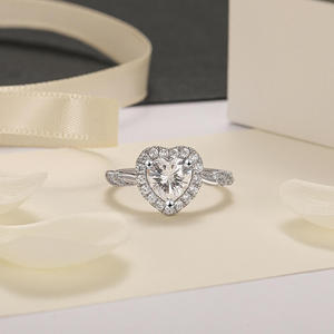 Anillo de Compromiso Jeulia Halo Personalizado con Corazón e Intercambio de Nudos de Diamantes - Product Image 4
