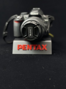 Premium Durable Acrylic Camera Display Stand Holder Modern Elegance for Retail and Personal Use - Product Image 4