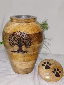 Urnas de Madera de Mangos Artesanales, Recuerdo Conmemorativo de Madera para Cenizas de Adultos, Urnas Funerarias con Tapa y Árbol Grabado para Cenizas Humanas y Mascotas - Product Image 4