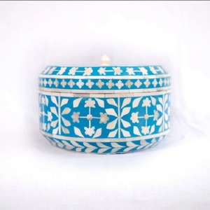 Boîtes à bijoux modernes écologiques de luxe de style arabe personnalisées faites à la main, incrustation de nacre et de pierres précieuses en forme de fleur - Product Image 6