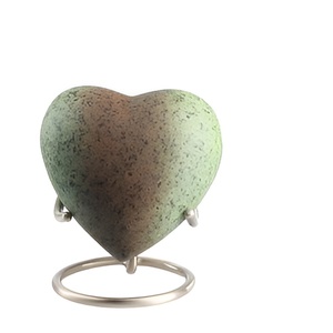 Lujosas urnas para mascotas de recuerdo de corazón de latón, proveedor mayorista de urnas de cremación en forma de corazón de latón con precios razonables 2024 - Product Image 6