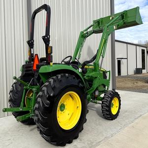 Tractor Agrícola John Deere 4052m de 110 CV con Motor y Bomba, 5 Años de Garantía, Entrega Rápida, Precio Bajo Disponible - Product Image 1