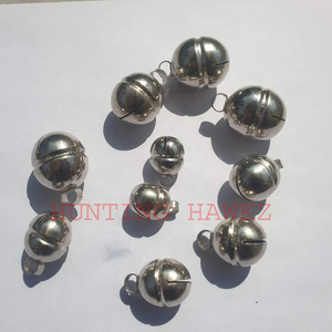 Clochettes de fauconnerie à double tonalité en laiton et argent de Lahori, fabriquées à la main au Pakistan - Product Image 1