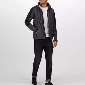 Chaqueta Cortavientos Impermeable para Hombre OEM con Logotipo Frontal, Capucha y Protección UV para Importadores de EE. UU. - Product Image 3