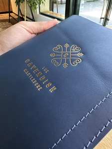 Cubierta de menú de cuero de búfalo genuino Tamaños personalizados disponibles Soporte de menú de cuero hecho a mano para cenas elegantes, bares y eventos - Product Image 5