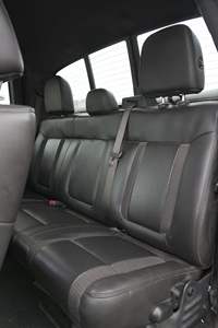 F-ord F-150 S V T R-aptor 2013 d'occasion, moteur V8 de 6,2 litres, transmission intégrale, différentiel arrière verrouillable, extérieur T-errain - Product Image 5