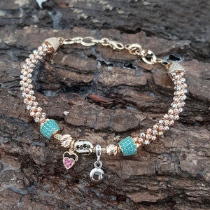 Pulsera de 14K con esmalte de oro de tres colores, brazalete hecho a mano con corazón, venta al por mayor de Turquía - Product Image 2