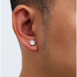 Pendiente de tuerca con halo de moissanita Eclipse de 0.5-1 quilates, pieza única - Product Image 4