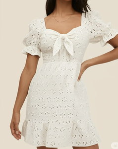 Proveedor de Vestidos de Mujer sin Cuello, Elegantes y Sólidos, de Longitud hasta la Rodilla, Estilo Urbano, Hechos en Vietnam, con Envío Rápido y Materiales Sostenibles - Product Image 4