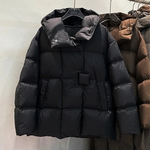 Chaqueta de Plumón Gruesa Impermeable y Cortavientos para Hombre con Capucha de Pato Blanco al 90%, Estilo Holgado y Moderno para Invierno 2024 - Product Image 5