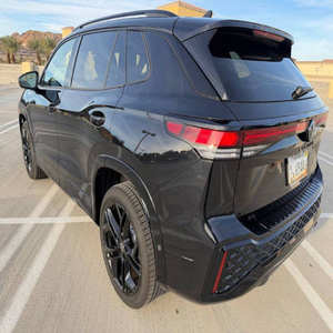 Volkswagen Tiguan SE R-Line Black 4Motion 2025 en Perfectas Condiciones - Product Image 3