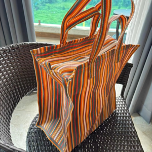 Bolsas recicladas de nailon a rayas ecológicas del mercado indio de Goa, pedidos al por mayor, MOQ 100 piezas hechas en India - Product Image 3