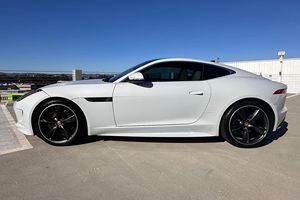 Jaguar F-Type S Coupé 2016, usado en buen estado - Product Image 3