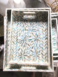 Best seller Plateaux Rotin Rond Avec Poignées Bois et Fond par Nacre - Product Image 4