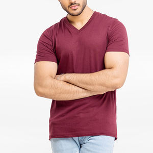 100% เสื้อยืดคอวีคอวีสำหรับผู้ชายทรงโอเวอร์ไซส์ผ้าถักสีพื้น - Product Image 4