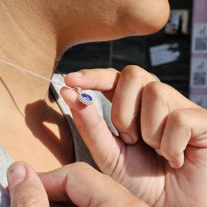 Petit pendentif rond en saphir de style religieux en argent Pendentifs fins et breloques pour enfants - Product Image 4