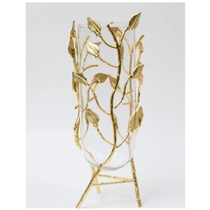 Vase décoratif en métal doré avec insert en verre et motif floral, idéal pour le salon et la décoration de table - Product Image 1