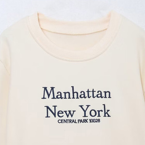 Femmes 2022 Hiver Nouveau Logo tissé sur le devant Vintage O Neck Long Sleeve Female Pullovers Chic Tops - Product Image 3