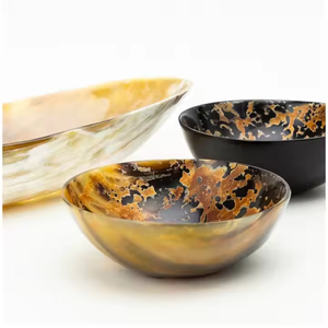 Cuenco de cuerno de búfalo Natural de alta comercialización Cuenco de servicio ecológico Cuenco de cuerno hecho a mano de alta calidad por Artesanías de media luna - Product Image 1