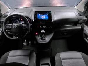 Pulito usato 2020 <span class=keywords><strong>Toyota</strong></span>-<span class=keywords><strong>Proace</strong></span> City automatico Diesel 4 cilindri Euro6 5 posti 131hp auto usate pronte per l'esportazione in tutto il mondo - Product Image 2