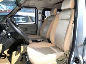 El Minibús a Gasolina Más Rápido - Modelo 36 2024, 4 Asientos, Transmisión Automática, Alta Velocidad, Autonomía de 250 km, Emisión Euro 4, Vehículo Usado - Product Image 5