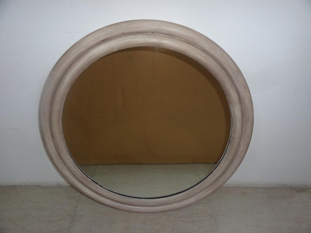 กระจกติดผนัง