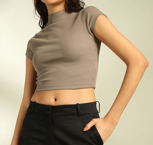 Camiseta corta informal y cómoda para mujer para venta en línea/Camisetas cortas de ropa activa para mujer para uso en verano - Product Image 1