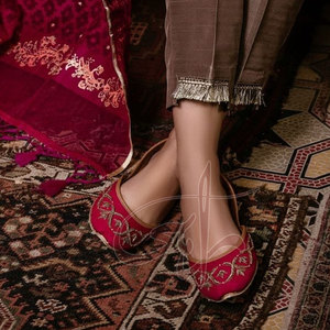 Khussa para Mujer de la Mejor Calidad, Ligera, Antideslizante, Fabricada en Pakistán, Precio Razonable, Servicios OEM, Nuevo Estilo - Product Image 6
