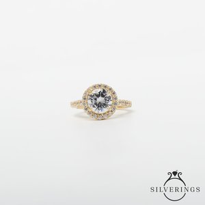 Anillo de Plata de Ley Chapado en Rodio con Zirconia Solitaria Eterna para Compromiso - Estilo Hiphop - Product Image 4