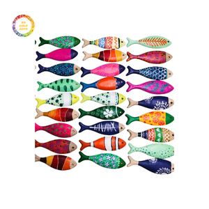 Décor de poisson en bois, élégant, bien fait et abordable, idéal pour améliorer l'ambiance de votre maison ou de votre bureau - Product Image 5