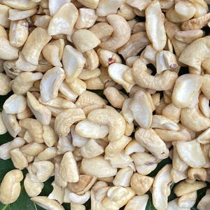 Anacardos crudos al mejor precio, anacardos de Tanzania WW180, WW240, WW320, SANTIGO libre de impuestos - Product Image 1