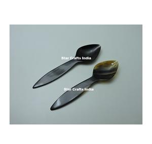 Ensemble de 2 cuillères et fourchettes à salade en corne de haute qualité et très vendues, pour la décoration de table d'hôtel - Product Image 2