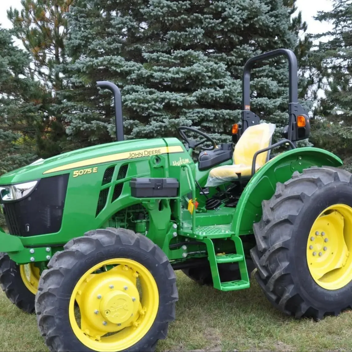 รถแทรกเตอร์ฟาร์ม John deer 4wd มือสองขายดีในราคาถูก