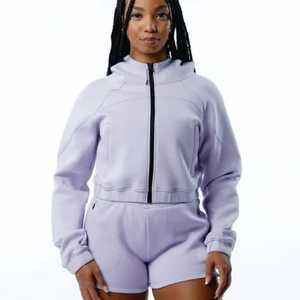 2024 personnalisé femmes porter des vêtements de sport haut court à capuche ensembles respirant à capuche nouveau Style haut court à capuche - Product Image 1